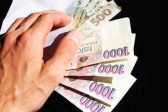 Okamžitá půjčka 15 000 Kč do výplaty – stačí jen minimální příjem